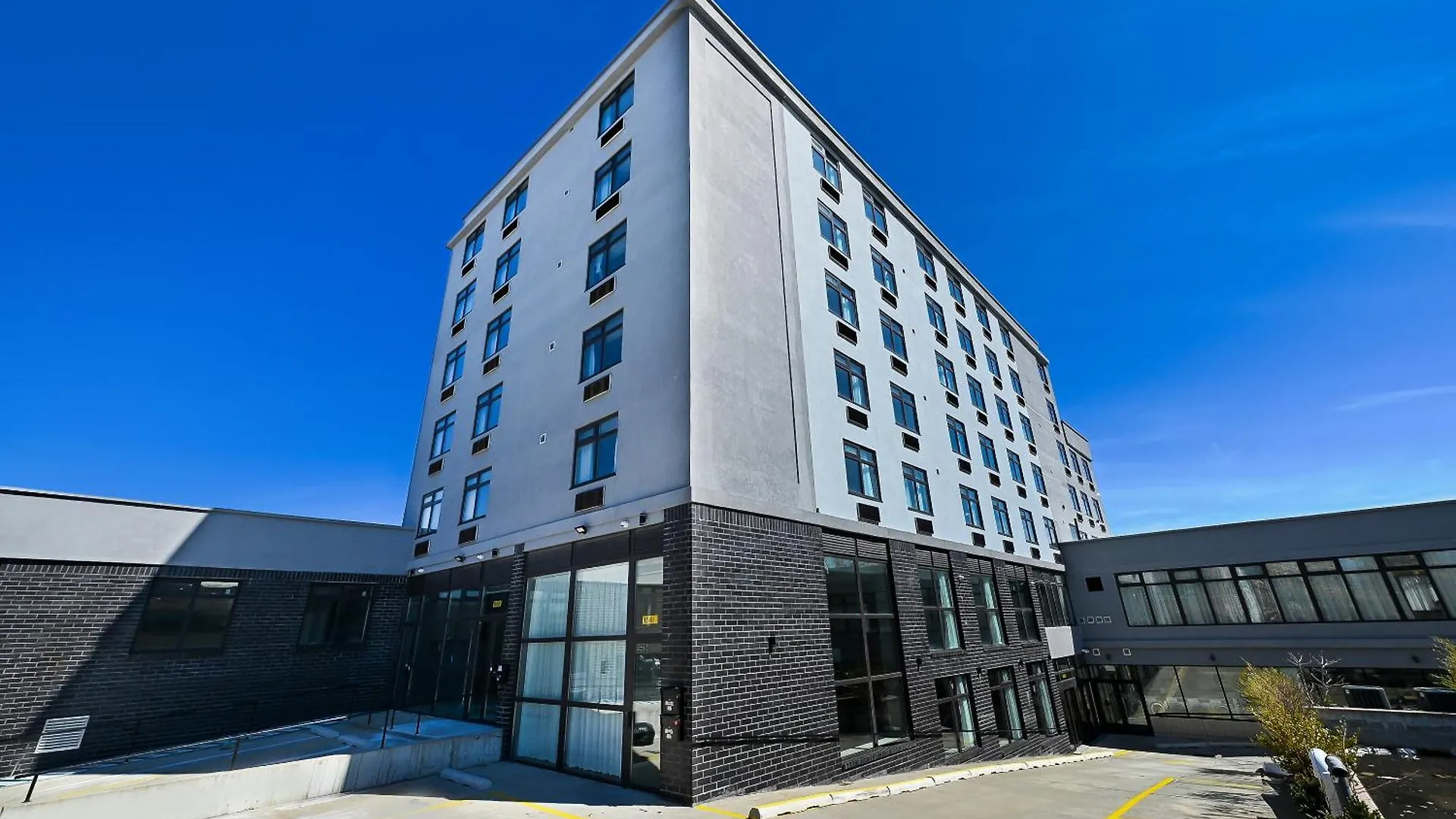 Ly New York Hotel