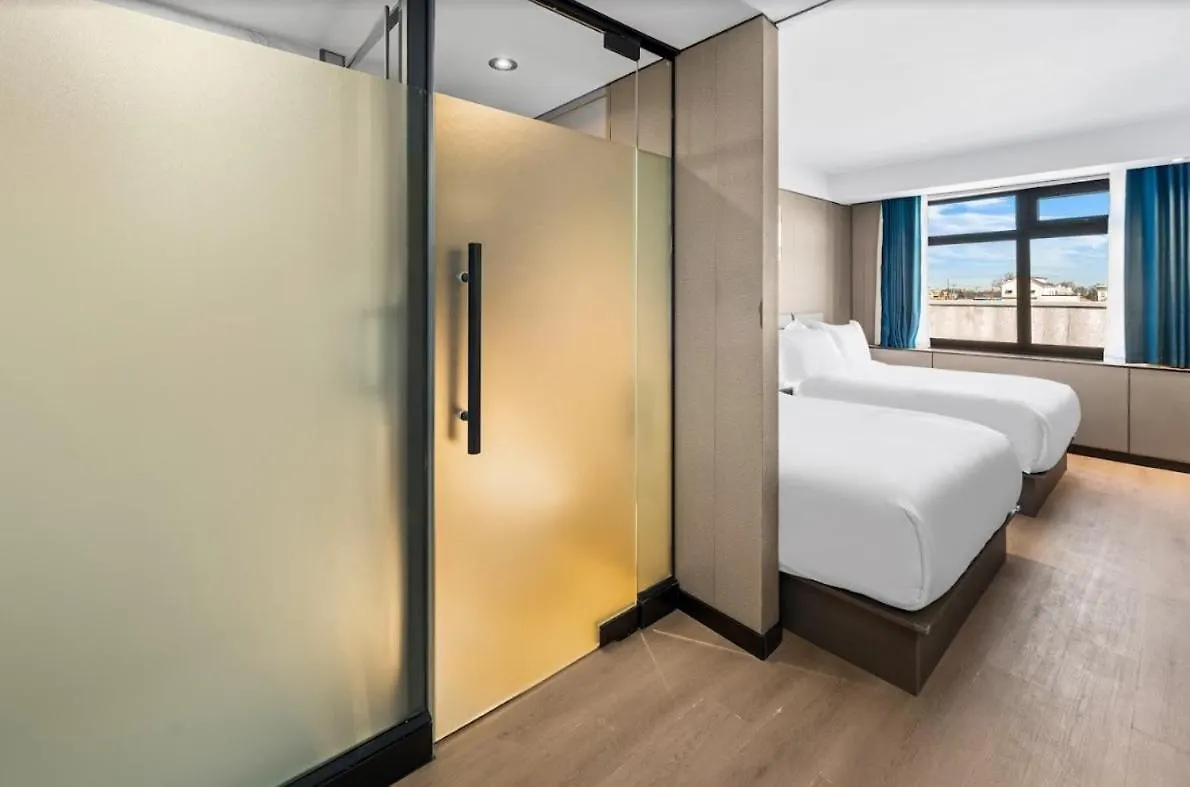 Ly New York Hotel United States