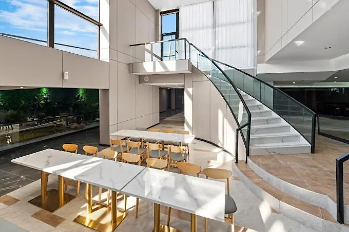 Ly New York Hotel 2*,  Stati Uniti