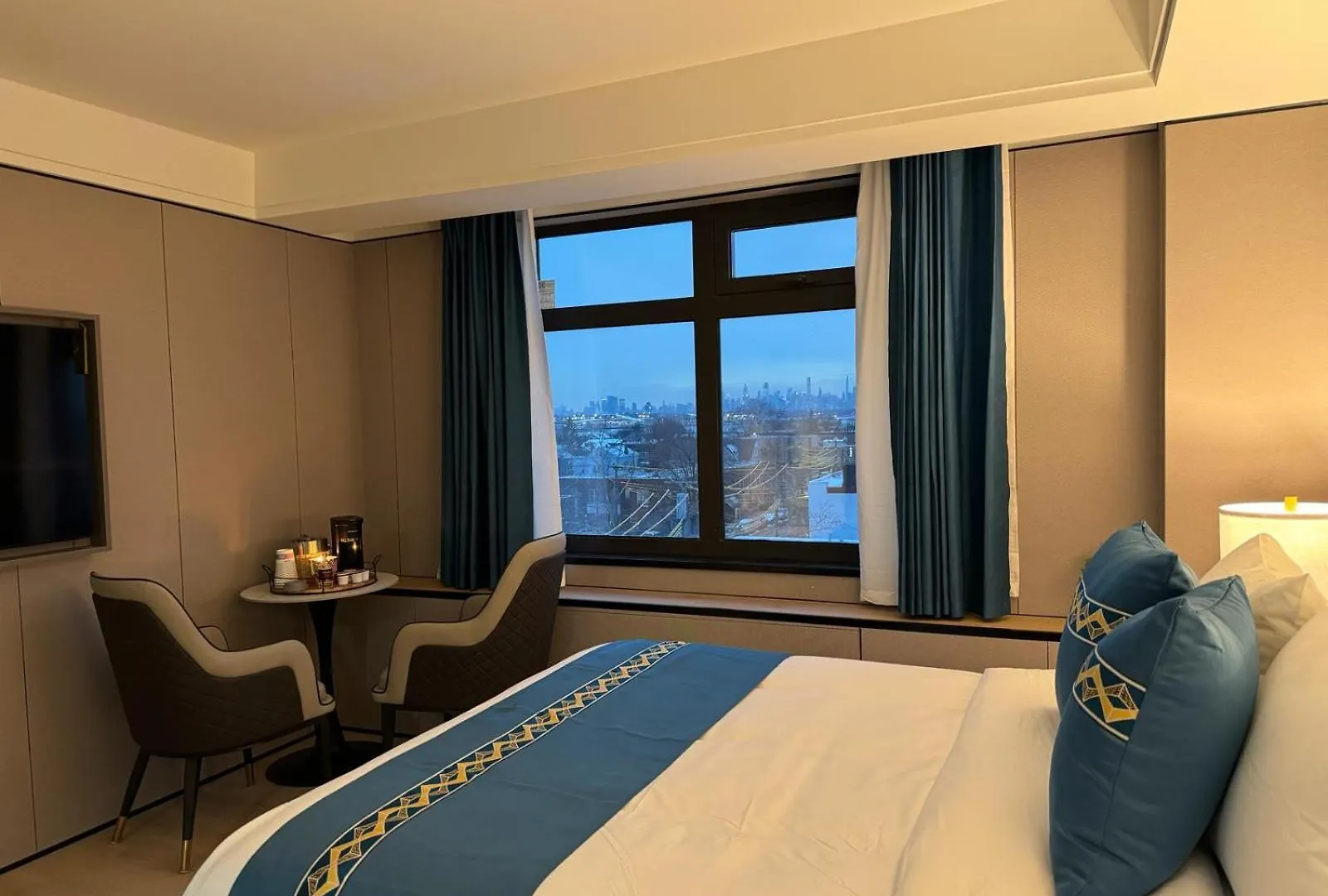 Ly New York Hotel